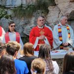 Il Vescovo ai campi SAF