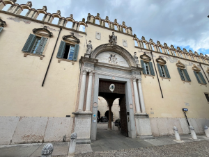 Chiusura uffici di Curia