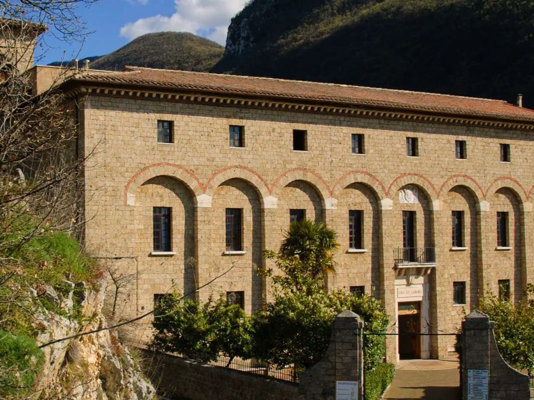 Se vuoi la pace costruisci istituzioni di pace