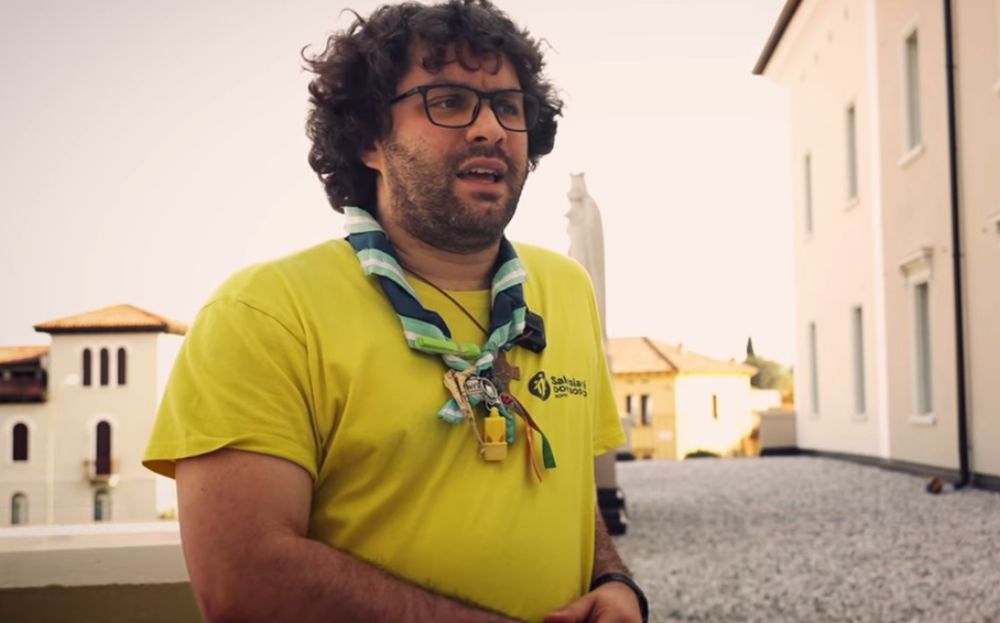 In preghiera per don Francesco